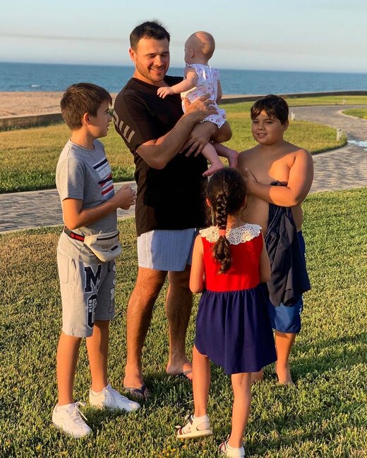 Emin Ağalarovun övladları ilə olan bu FOTOSU REKORD QIRDI