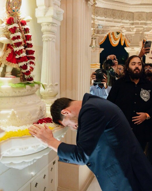 Messi Hindistanın ən varlı ailəsinin üzvləri ilə bir arada - Fotolar