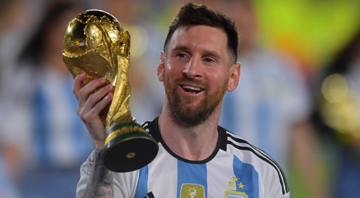 Lamin Yamal futbol tarixinin ən yaxşı oyunçusunu seçib