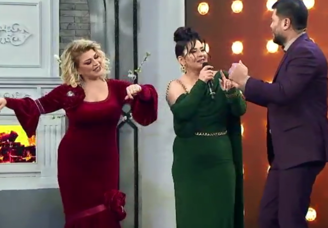 Bu da Əməkdar artistin ÖZÜNDƏN GÖZƏL BACISI - FOTO