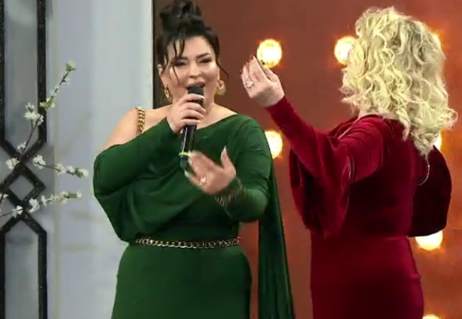 Bu da Əməkdar artistin ÖZÜNDƏN GÖZƏL BACISI - FOTO