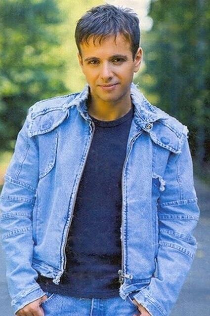 Məşhur müğənnini xəstəlik bu hala salıb - FOTOLAR