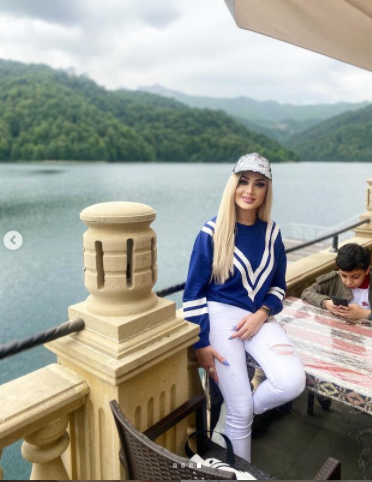 Məleykə Əsədova qızı ilə BELƏ DİNCƏLİR - FOTOLAR