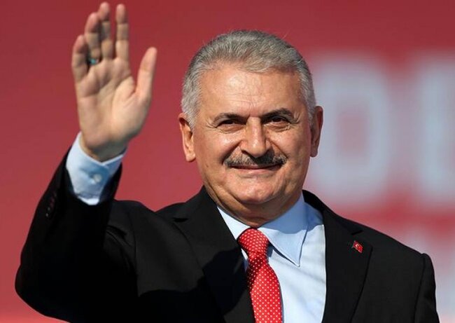 Binali Yıldırım Azərbaycan xalqını təbrik etdi