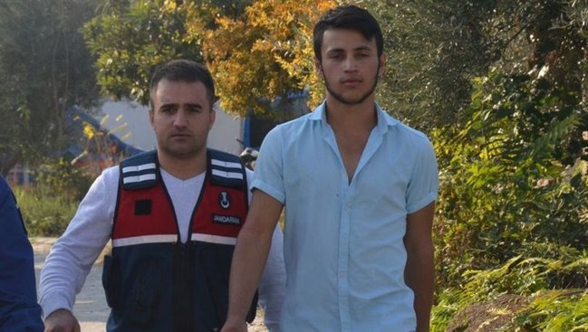 18 yaşlı oğul anasını bu sözünə görə öldürdü - Dəhşətli qətl - FOTO