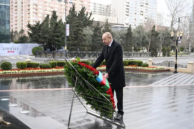 Prezident və xanımı "Ana harayı" abidəsini ziyarət etdi