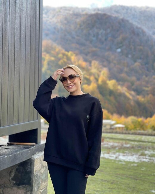 Nura ilə Pərvinin İsmayıllı əyləncəsi - FOTO