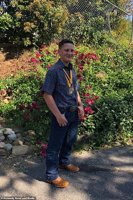 Telefonu şarja qoyub yuxuya gedən yeniyetmə BELƏ YANDI - FOTO+18