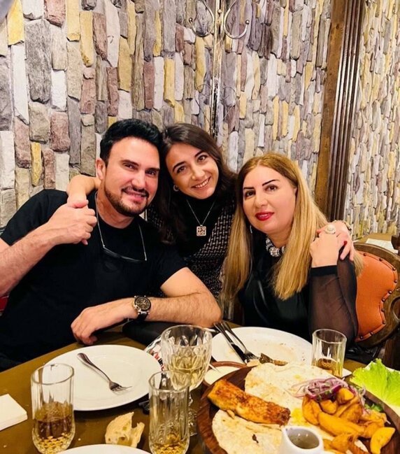 Nadirdən gəlini ilə bağlı paylaşım