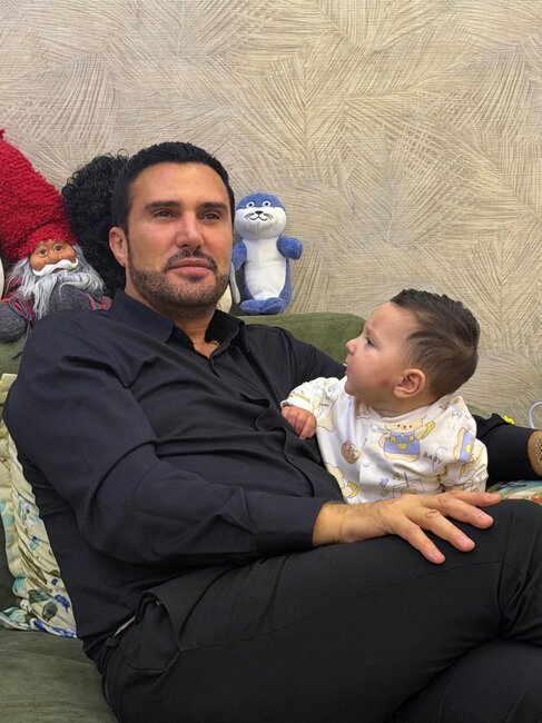 Nadir Qafarzadə nəvəsi ilə - FOTO