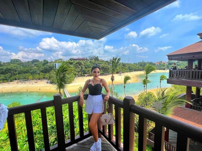 Nanə yenə fotoşoplu şəkilləri ilə gündəmdə