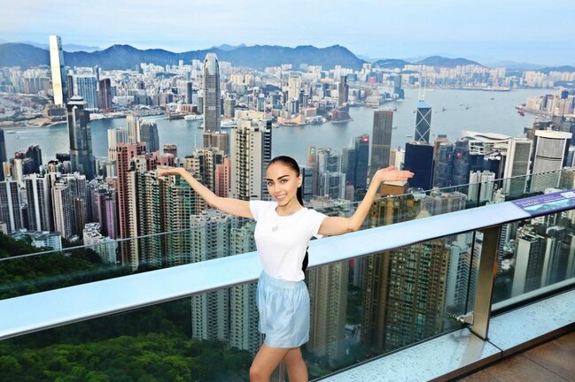 Nanə Honkonqda - Foto