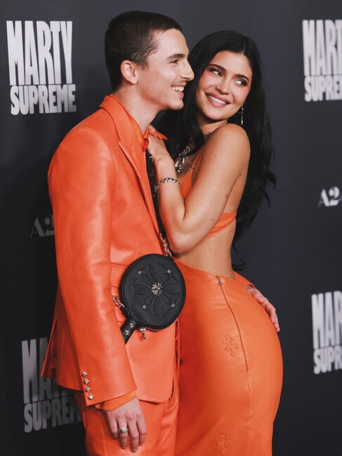 Məşhur cütlük narıncıya büründü - Fotolar