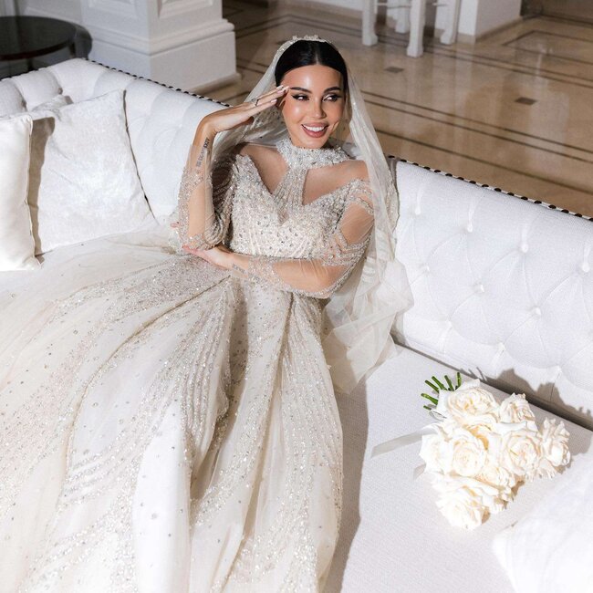 10 il sonra baş tutan toy