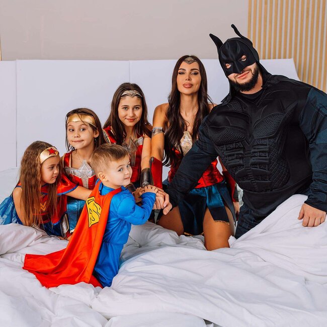 10 il sonra baş tutan toy