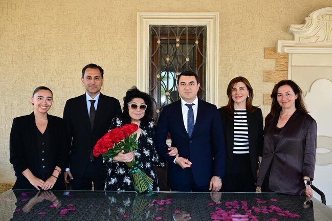 Nazir Flora Kərimovanı evində ziyarət etdi - Fotolar
