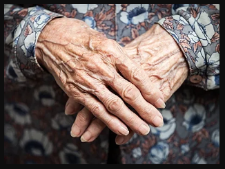 102 yaşlı işləyən qadın uzunömürlülüyün sirlərini açıqladı - FOTO