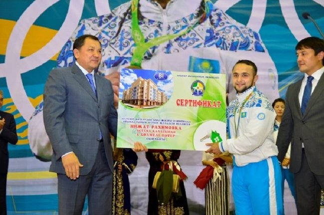 Azərbaycanlı Olimpiya çempionuna ev hədiyyə edildi - FOTO