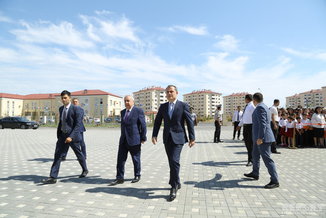 Təhsil naziri məcburi köçkün şagirdlərin "Son zəng"ində - FOTO
