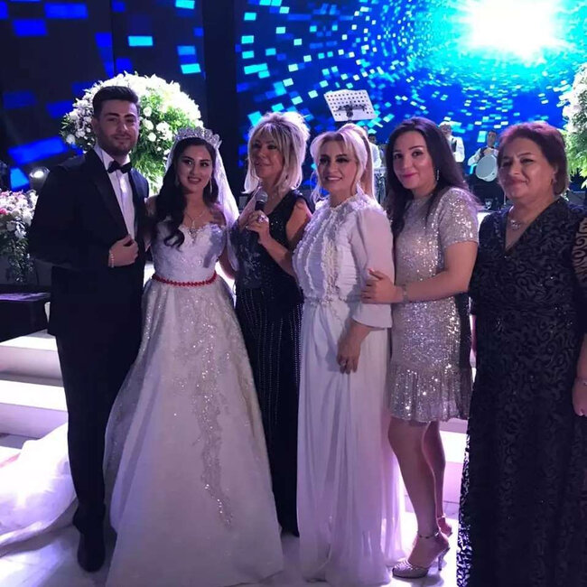Nüşabə Ələsgərli qızının toy görüntülərini paylaşdı - FOTO