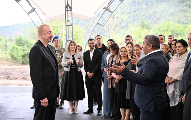 "O şeiri özün yazmısan?" - Video