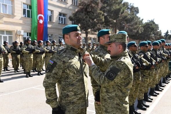 Vətən müharibəsi şəhidlərinin xatirəsinə həsr olunmuş abidə lövhəsinin açılışı olub - FOTO