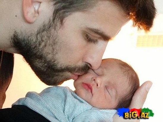 Ulduzların körpələri ilə ilk fotosessiyaları