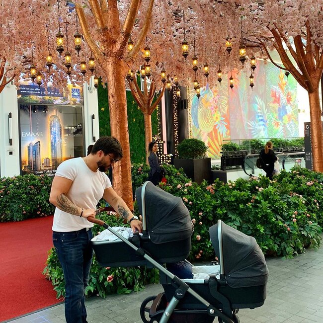 Bu da azərbaycanlı məşhur cütlüyün yeni doğulan əkizləri - FOTOLAR