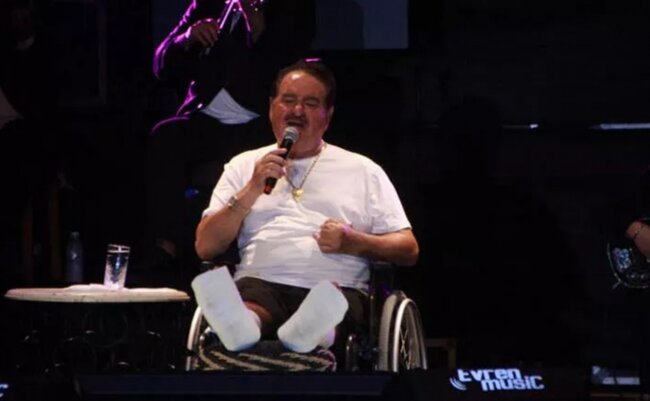 Səhər ölümdən döndü, axşam əlil arabasında səhnəyə çıxdı