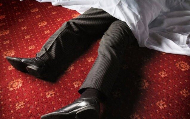 Evində yıxılıb öldü