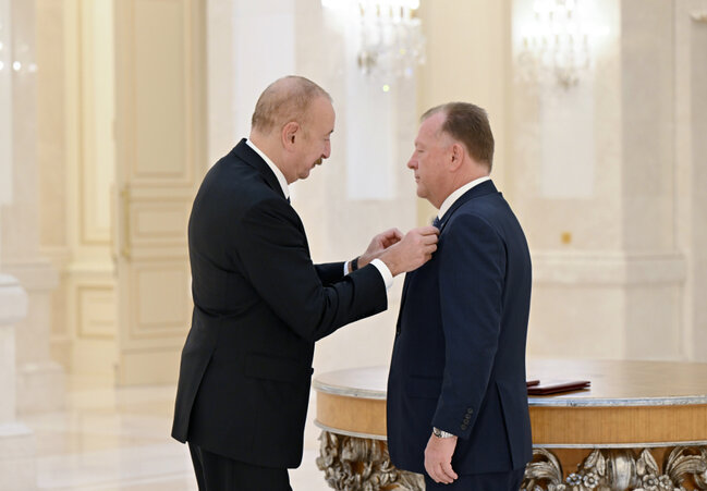 Prezident Vizeri qəbul edib ordenini təqdim etdi - Fotolar