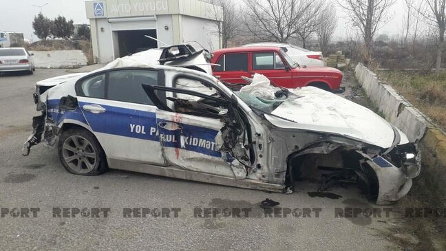 Azərbaycanda AĞIR QƏZA: 2 polis xəsarət aldı - VİDEO