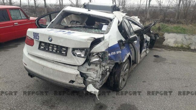 Azərbaycanda AĞIR QƏZA: 2 polis xəsarət aldı - VİDEO