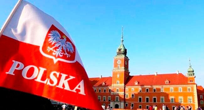 Tusk: Ukrayna üçün dron istehsal edən zavoddakı yanğının arxasında Rusiya dayanır