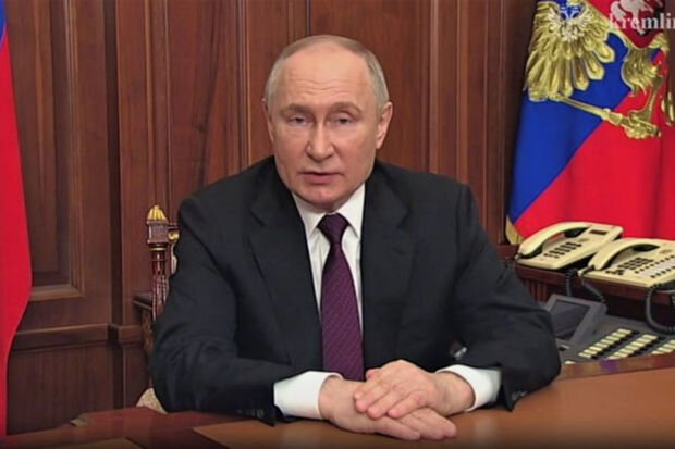 Vladimir Putin rəsmən Rusiya Prezidenti elan olunduqdan sonra xalqa müraciət edib