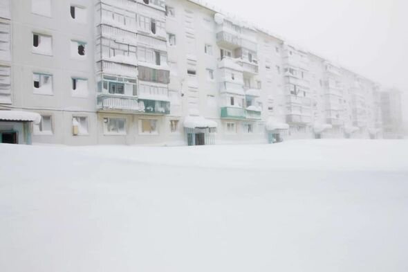 "Buz krallığı"na çevrilmiş kabus şəhər – FOTO-VİDEO
