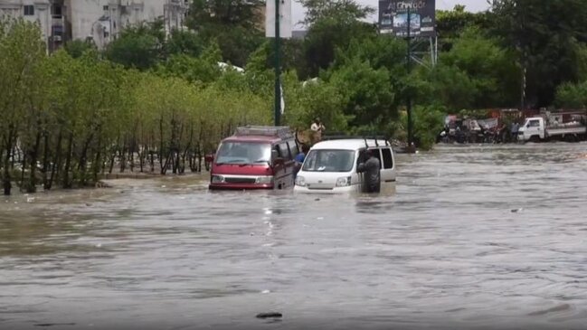 Pakistanda güclü yağış: 2 ev uçdu, 10 nəfər öldü