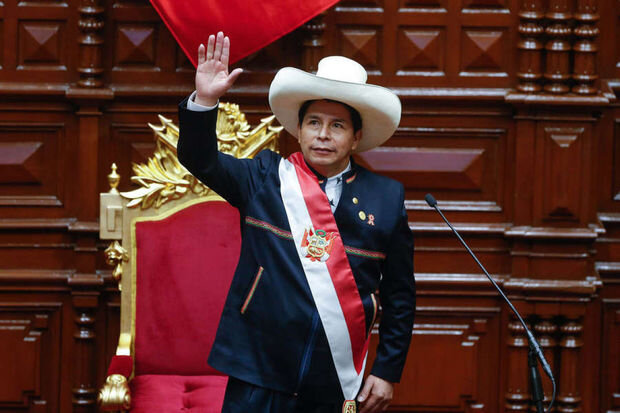 Peruda parlament buraxıldı və fövqəladə vəziyyət elan edildi