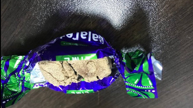 "Roshen" şirkətinə məxsus "Galaretka" şokoladlı konfeti xarab çıxdı - FOTOLAR
