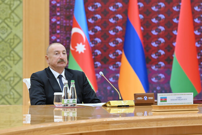 Prezident MDB Dövlət Başçıları Şurasının məhdud tərkibdə iclasında - Fotolar