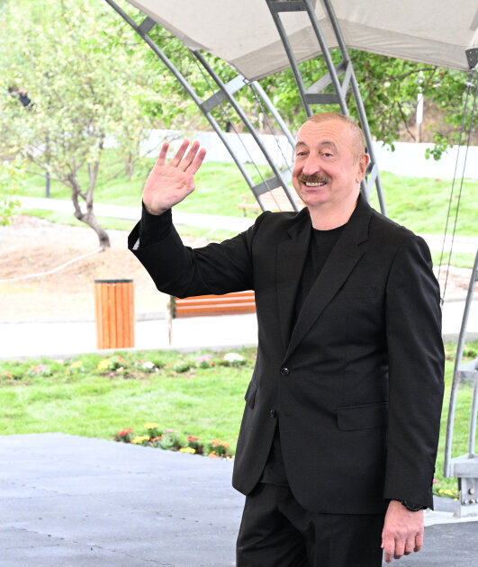 Prezident Xocalı sakinləri ilə görüşdü - Fotolar