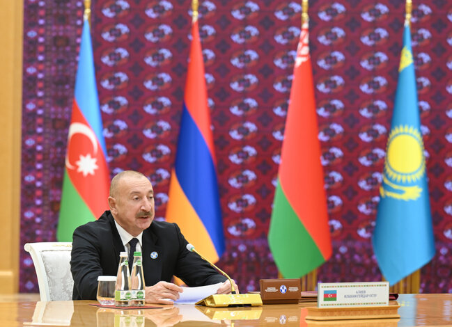 Prezident MDB Dövlət Başçıları Şurasının məhdud tərkibdə iclasında - Fotolar