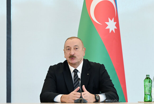 İlham Əliyev xanımı və İtaliya Prezidenti ilə açılışda - Fotolar