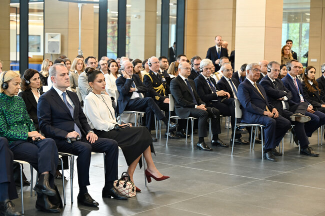 İlham Əliyev xanımı və İtaliya Prezidenti ilə açılışda - Fotolar