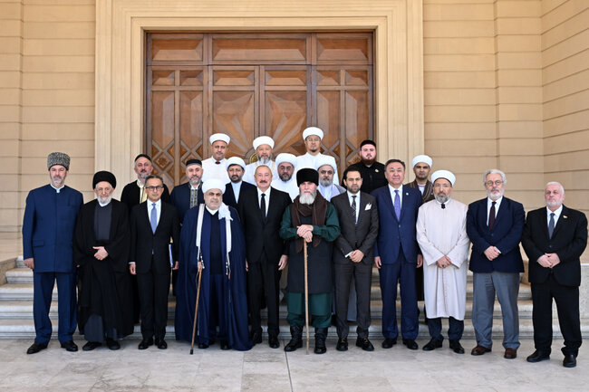 Prezident Bakıda keçirilən beynəlxalq konfransların iştirakçılarını qəbul etdi