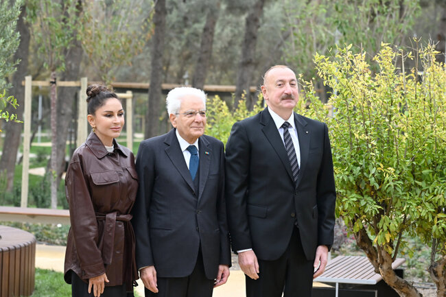 İlham Əliyev xanımı və İtaliya Prezidenti ilə açılışda - Fotolar