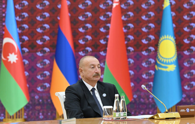 Prezident MDB Dövlət Başçıları Şurasının məhdud tərkibdə iclasında - Fotolar