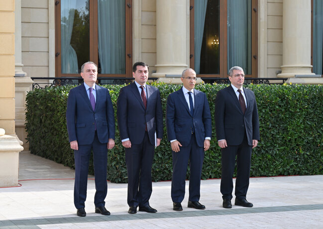 Prezident onu qarşıladı - Fotolar