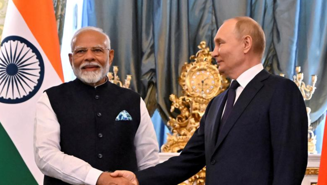 Putin və Modi Moskvada görüşüb