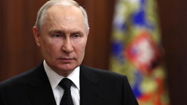 Putin prezidentlik şəhadətnaməsini alıb